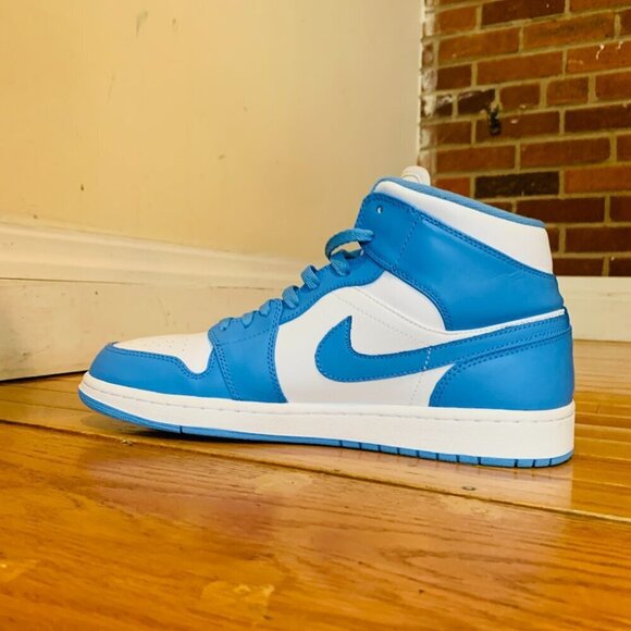 Nike Air Jordan 1 Retro Mid Unc / University Blue 554724-106 Size 12 - Picture 11 of 16